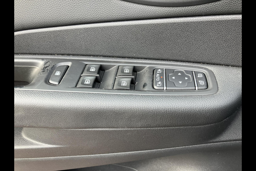 Renault Captur 1.3 TCe Intens | Trekhaak | Camera | Navi | NAP