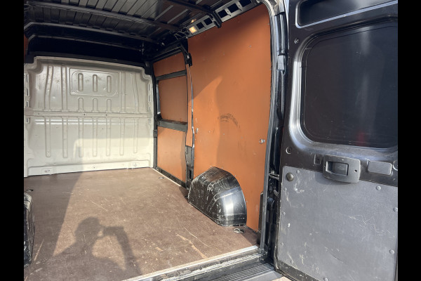 Peugeot Boxer 35 2.2 HDi 165 L2H2 Edition