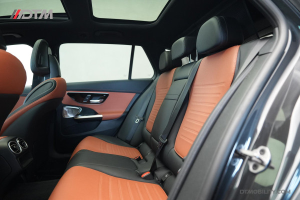 Mercedes-Benz C-Klasse Estate 200 Launch Edition AMG | Pano | Designo | Burmester