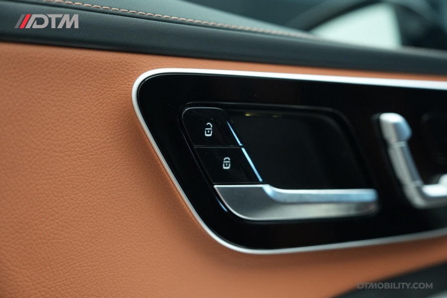 Mercedes-Benz C-Klasse Estate 200 Launch Edition AMG | Pano | Designo | Burmester