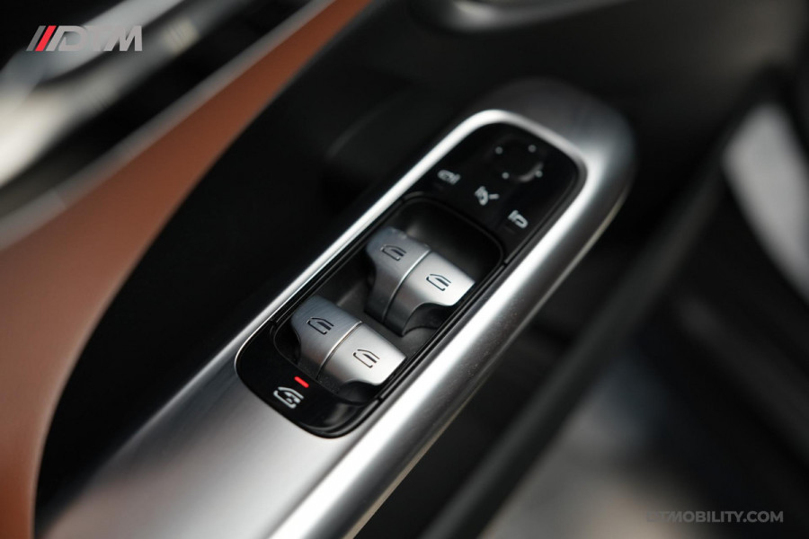 Mercedes-Benz C-Klasse Estate 200 Launch Edition AMG | Pano | Designo | Burmester