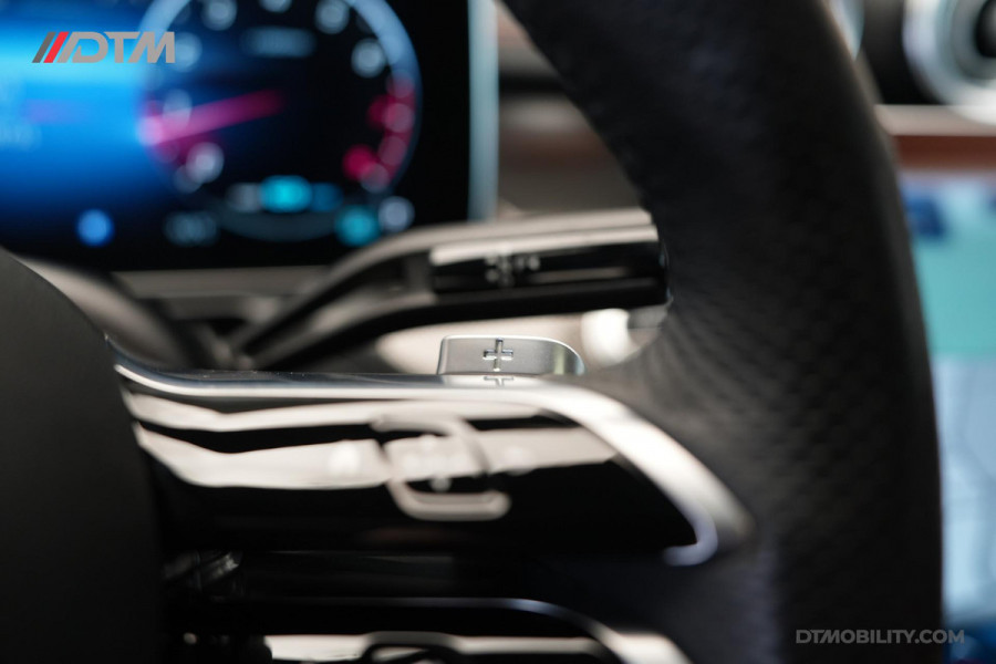 Mercedes-Benz C-Klasse Estate 200 Launch Edition AMG | Pano | Designo | Burmester