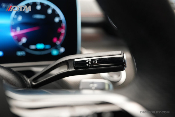 Mercedes-Benz C-Klasse Estate 200 Launch Edition AMG | Pano | Designo | Burmester