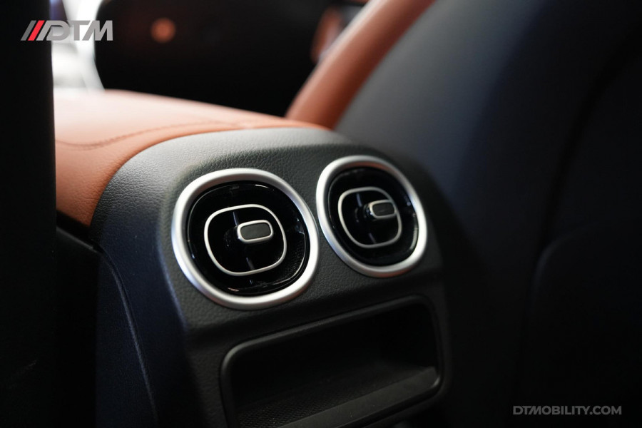 Mercedes-Benz C-Klasse Estate 200 Launch Edition AMG | Pano | Designo | Burmester