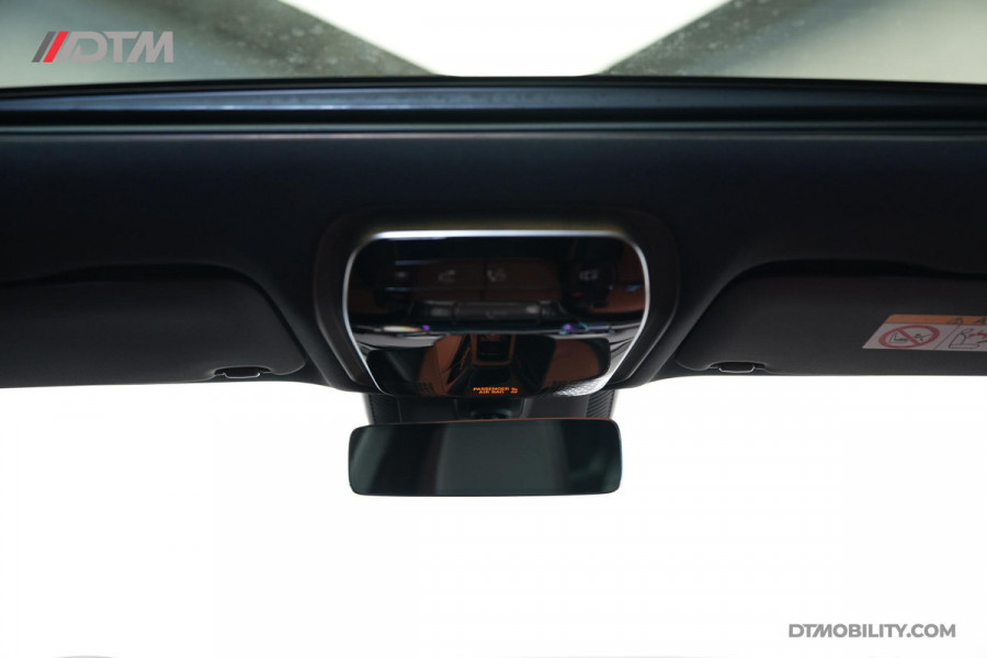 Mercedes-Benz C-Klasse Estate 200 Launch Edition AMG | Pano | Designo | Burmester