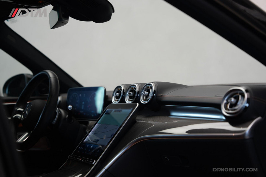 Mercedes-Benz C-Klasse Estate 200 Launch Edition AMG | Pano | Designo | Burmester