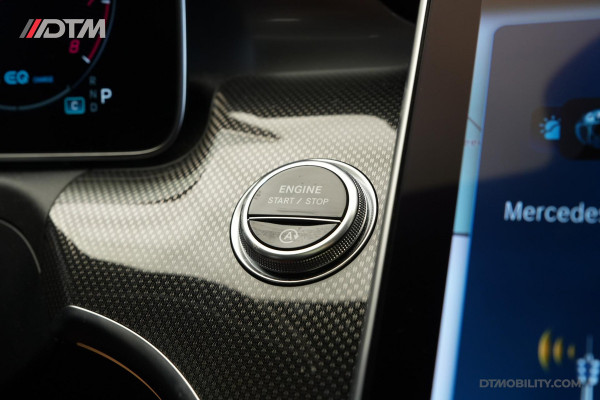 Mercedes-Benz C-Klasse Estate 200 Launch Edition AMG | Pano | Designo | Burmester