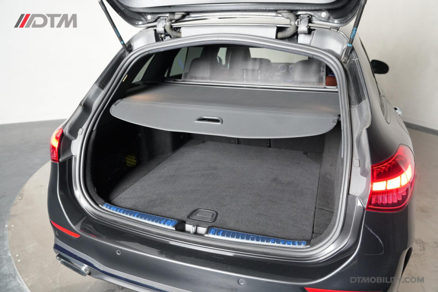 Mercedes-Benz C-Klasse Estate 200 Launch Edition AMG | Pano | Designo | Burmester