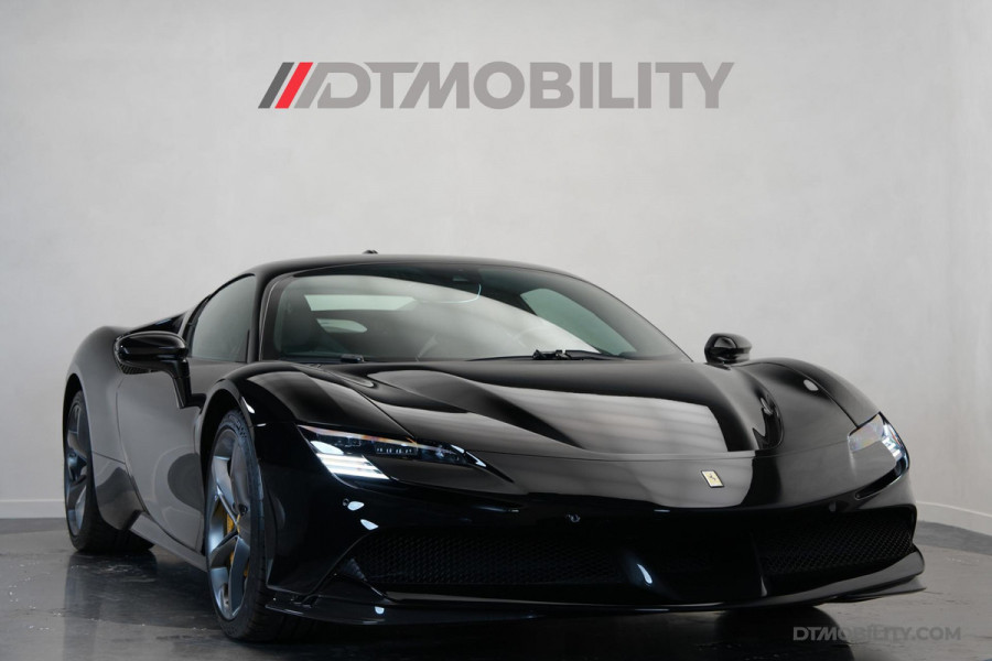 Ferrari SF90 Stradale 4.0 V8 | Assetto Fiorano | Daytona Racing seats |