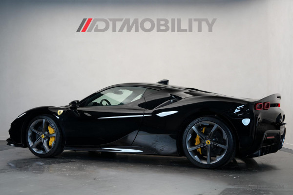 Ferrari SF90 Stradale 4.0 V8 | Assetto Fiorano | Daytona Racing seats |