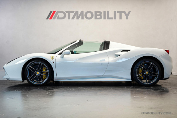 Ferrari 488 3.9 Spider HELE | Daytona Racing Seats | Passenger Display | Nose Lift |