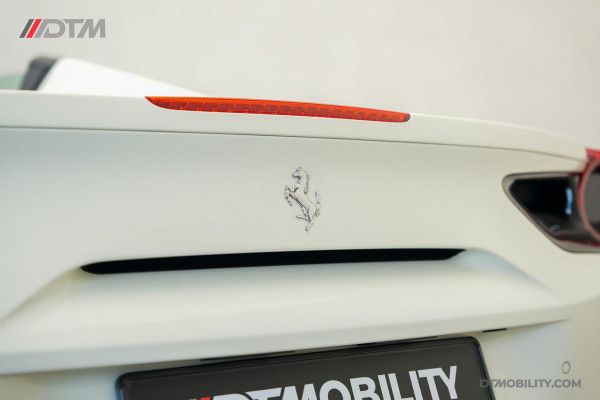 Ferrari 488 3.9 Spider HELE | Daytona Racing Seats | Passenger Display | Nose Lift |