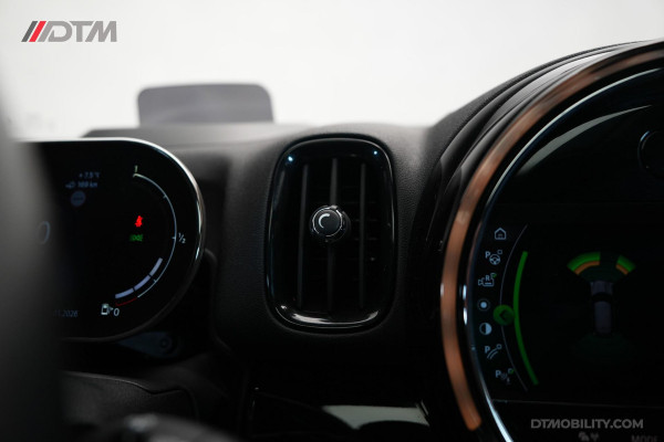 MINI Countryman Mini 2.0 Cooper S E ALL4 Northwood Edition | Panoramadak | Camera | Leder | Head-Up Display |