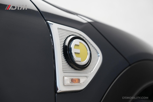 MINI Countryman Mini 2.0 Cooper S E ALL4 Northwood Edition | Panoramadak | Camera | Leder | Head-Up Display |