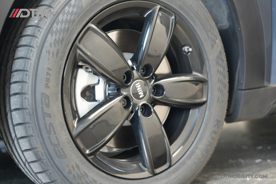 MINI Countryman Mini 2.0 Cooper S E ALL4 Northwood Edition | Panoramadak | Camera | Leder | Head-Up Display |