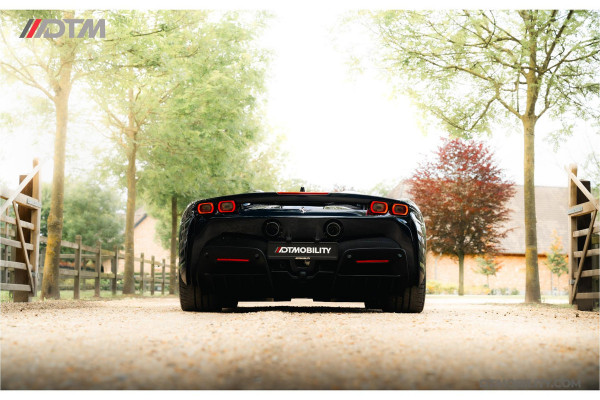 Ferrari SF90 Spider 4.0 V8 | Blu Pozzi | Daytona Seats Cioccolato |