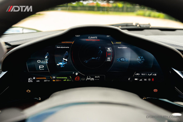 Ferrari SF90 Spider 4.0 V8 | Blu Pozzi | Daytona Seats Cioccolato |