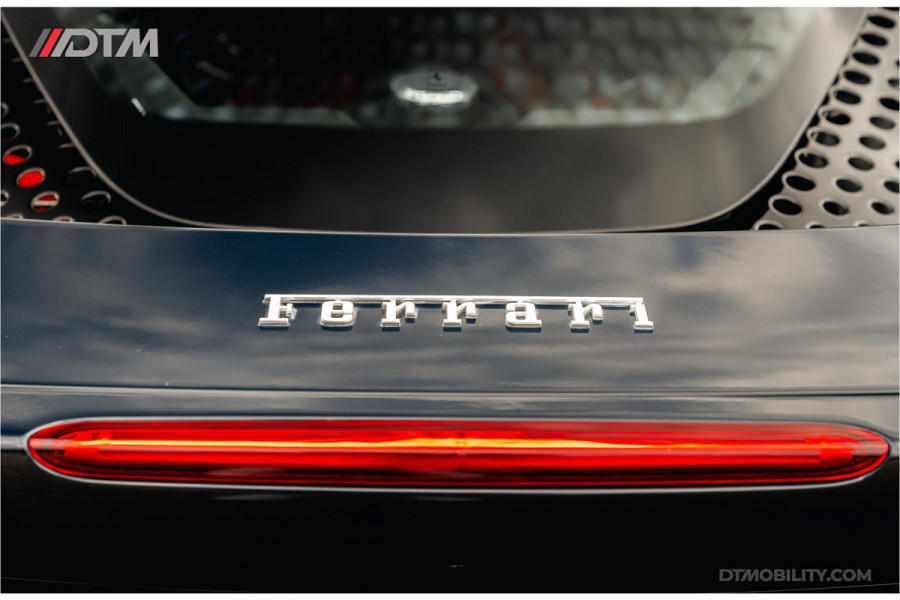 Ferrari SF90 Spider 4.0 V8 | Blu Pozzi | Daytona Seats Cioccolato |