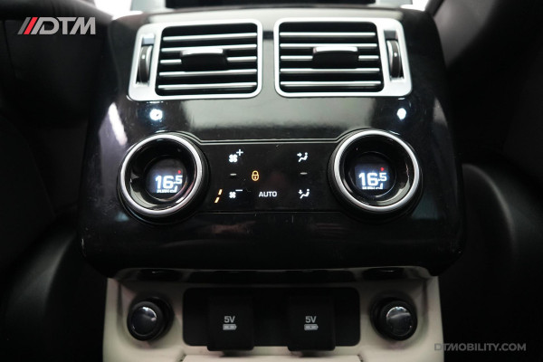 Land Rover Range Rover P400e Vogue | Head-up | Matrix | Koelkast | Panoramadak