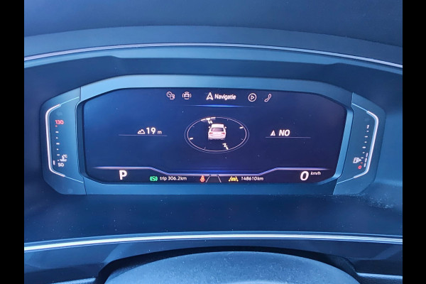Volkswagen Tiguan Allspace 1.5 TSI Highline Business R-line 7p. | LED | Pano | Trekhaak | Leder | Stoelverwarming | Camera | ACC | App-connect | All-seasons | Vol |