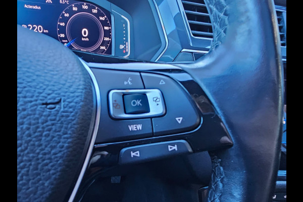 Volkswagen Tiguan Allspace 1.5 TSI Highline Business R-line 7p. | LED | Pano | Trekhaak | Leder | Stoelverwarming | Camera | ACC | App-connect | All-seasons | Vol |