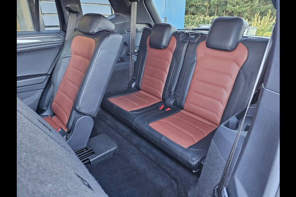Volkswagen Tiguan Allspace 1.5 TSI Highline Business R-line 7p. | LED | Pano | Trekhaak | Leder | Stoelverwarming | Camera | ACC | App-connect | All-seasons | Vol |