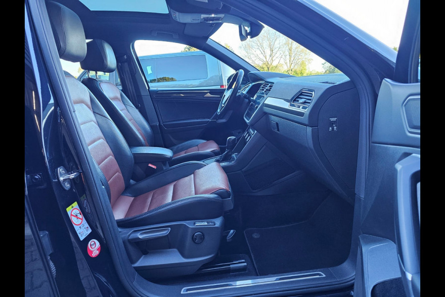 Volkswagen Tiguan Allspace 1.5 TSI Highline Business R-line 7p. | LED | Pano | Trekhaak | Leder | Stoelverwarming | Camera | ACC | App-connect | All-seasons | Vol |
