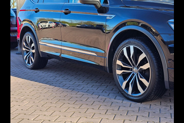 Volkswagen Tiguan Allspace 1.5 TSI Highline Business R-line 7p. | LED | Pano | Trekhaak | Leder | Stoelverwarming | Camera | ACC | App-connect | All-seasons | Vol |