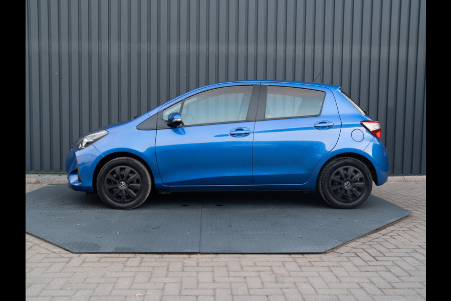 Toyota Yaris 1.0 VVT-i Active | Camera | Stoelverwarming | Prijs Rijklaar!!