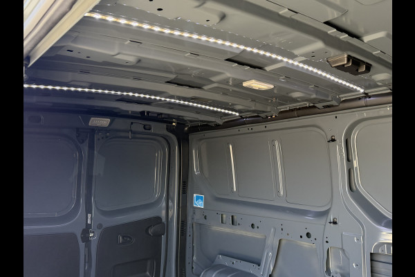 Renault Trafic 2.0 Blue dCi 150 PK T30 L2H1 Extra / Next Level Edition / Led / Camera / Navigatie