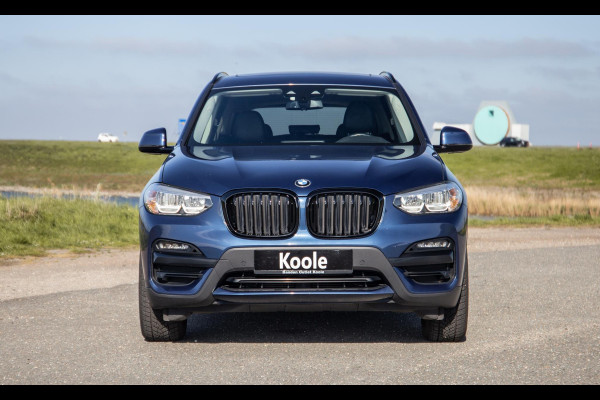 BMW X3 xDrive30e Executive BLACK LINE / PANORAMA DAK / CARPLAY / LEER / STOELVERWARMING / CAMERA