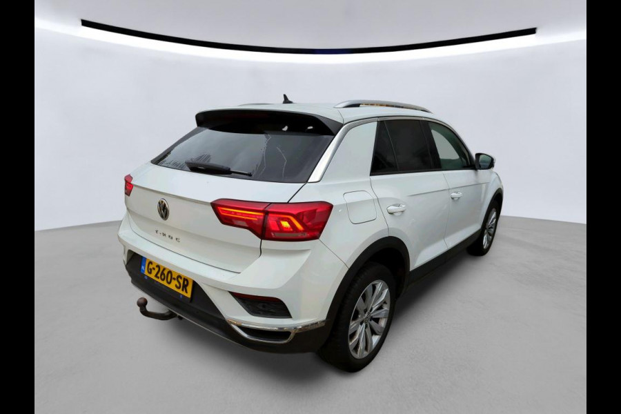 Volkswagen T-Roc 1.0 TSI Style | Trekhaak | Panorama | Full-LED | Navi