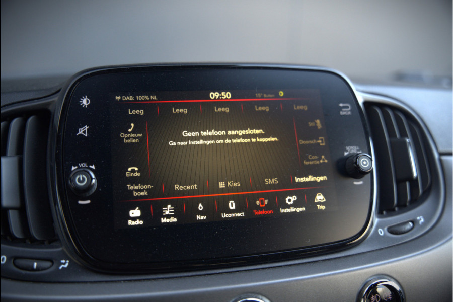 Fiat 500 0.9 TwinAir Turbo Sport | Mat Groen | Apple Carplay | Parkeersensoren | Navigatie | Climate Control | Digitale Tellers | Groot Scherm | Cruise Control | LED