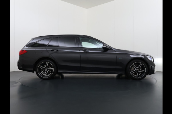 Mercedes-Benz C-Klasse Estate 300DE AUT-9 Hybride AMG Limited Trekhaak Apple Carplay Android Auto Elek.Stoelen+Verwarmd Navi Ecc Camera Pdc Solution Business Elek.Achterklep Led Privacy Glas Lmv 18" Night-pakket EURO 6 AP