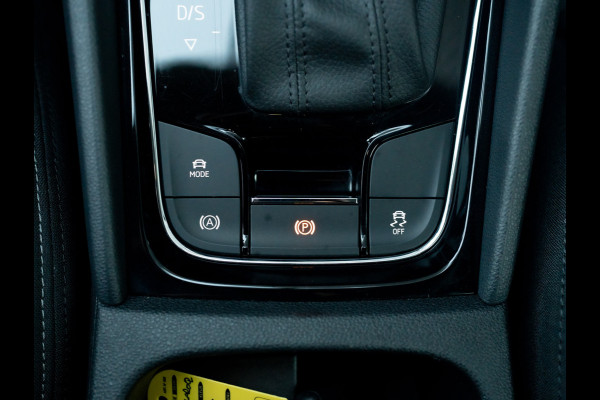 Škoda Karoq 1.5 TSI ACT Business Edition Plus | Camera | Stoelverw. | Elk. A-klep | Prijs Rijklaar!!