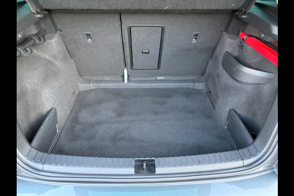 Škoda Karoq 1.5 TSI ACT Business Edition Plus | Camera | Stoelverw. | Elk. A-klep | Prijs Rijklaar!!