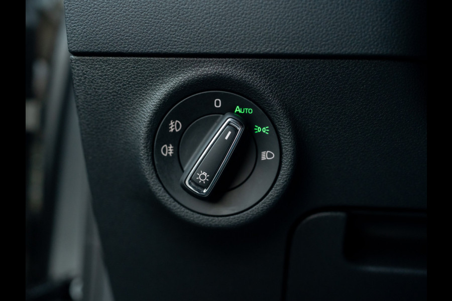 Škoda Karoq 1.5 TSI ACT Business Edition Plus | Camera | Stoelverw. | Elk. A-klep | Prijs Rijklaar!!