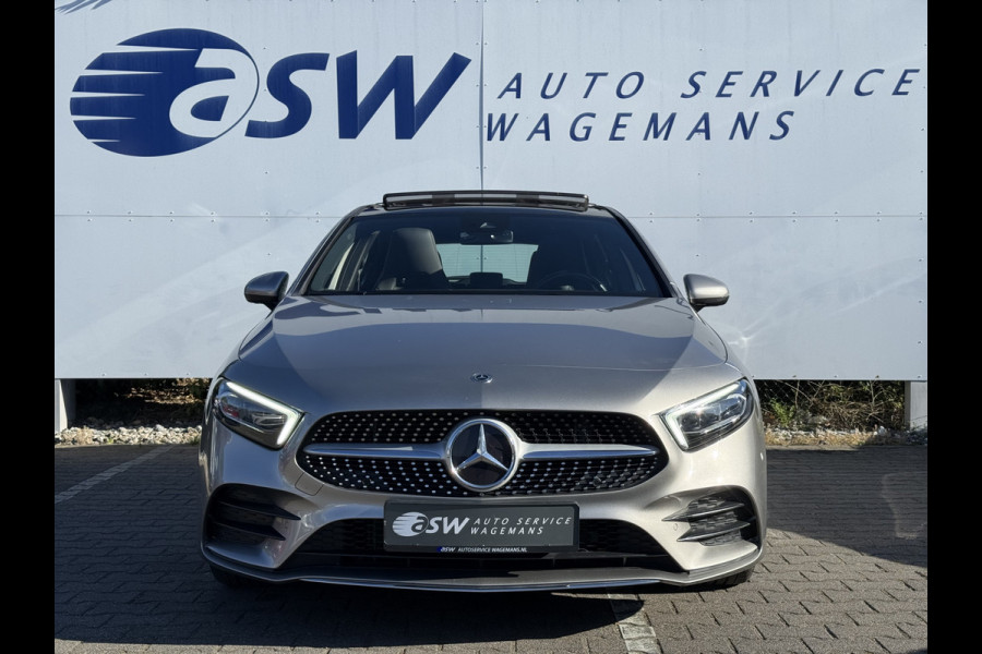 Mercedes-Benz A-Klasse 250 4MATIC AMG-Line | Pano | Trekhaak | MultiBeam LED | Ambient Light | 19 inch