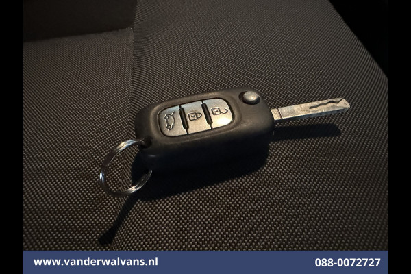 Renault Master 2.3 dCi 131pk L2H2 Euro6 Airco | 2500kg Trekhaak | Bijrijdersbank Bluetooth telefoonvoorbereiding