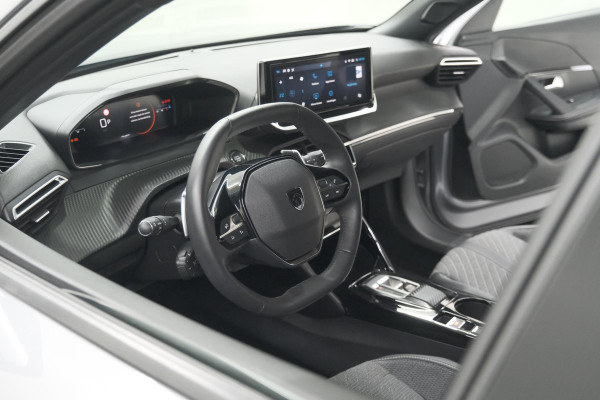 Peugeot 2008 PureTech 130 EAT8 Allure | 360 Camera | Adaptieve Cruise Control | Dodehoekdetectie