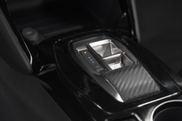 Peugeot 2008 PureTech 130 EAT8 Allure | 360 Camera | Adaptieve Cruise Control | Dodehoekdetectie