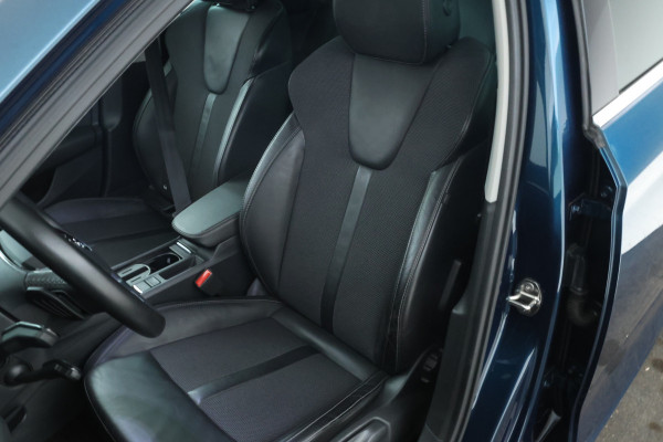 Škoda Octavia Combi 2.0 TDI Automaat, Navigatie, Climate, trekhaak,