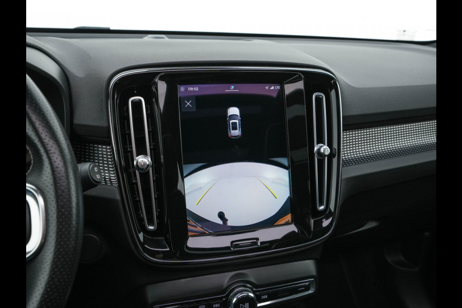 Volvo XC40 Recharge P8 AWD R-Design [ 3-Fase-11kW ] {SoH-90%} (INCL-BTW) Aut. *HEATPUMP | PANO | LEATHER-ALCANTARA | ADAPTIVE-CRUISE | DIGI-COCKPIT | FULL-LED | CAMERA | NAVI-FULLMAP | ECC | PDC | KEYLESS | HEATED-SPORTSEATS | TOWBAR | 19''ALU*