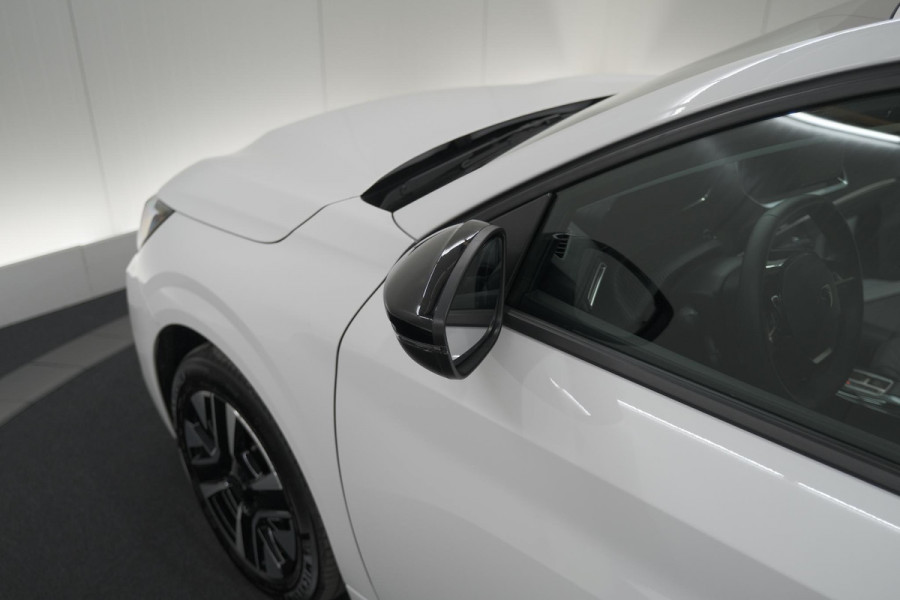 Peugeot e-208 EV Allure 50 kWh | 11 KW Laadfunctie | Apple Carplay | Parkeersensoren