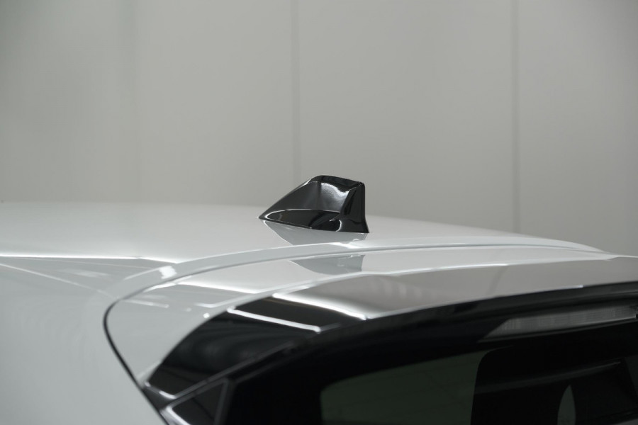 Peugeot e-208 EV Allure 50 kWh | 11 KW Laadfunctie | Apple Carplay | Parkeersensoren