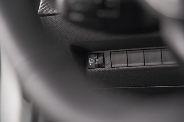 Peugeot e-208 EV Allure 50 kWh | 11 KW Laadfunctie | Apple Carplay | Parkeersensoren