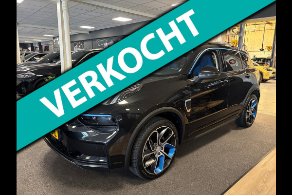 Lynk & Co 01 1.5 / pano / 360 camera / 1800kg trekgewicht/ Infinity / navi / stoelverwarming/trekhaak