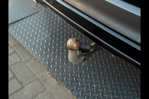 Ford Kuga 1.5 EcoBoost ST-Line | Trekhaak wegkl. | Stuur & Stoel verw. | Elk. A-klep | Camera | Prijs Rijklaar!!