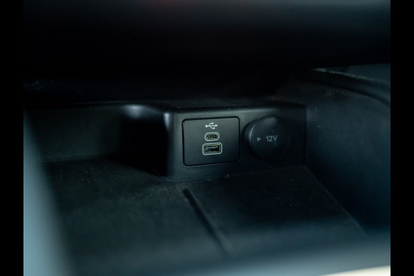 Ford Kuga 1.5 EcoBoost ST-Line | Trekhaak wegkl. | Stuur & Stoel verw. | Elk. A-klep | Camera | Prijs Rijklaar!!