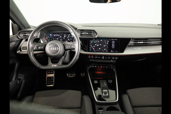 Audi A3 Sportback 45 TFSI e S edition Competition 245pk | SOH 93% | Ambient Lighting | Afgevlakt stuur | Audi soundsystem | Parkeerhulp V+A